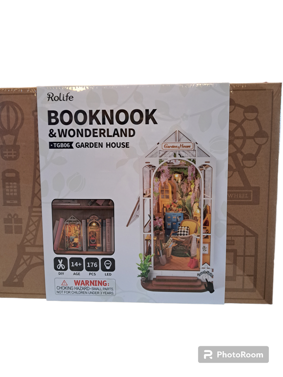 Rolife - Booknook and Wonderland: Garden House
